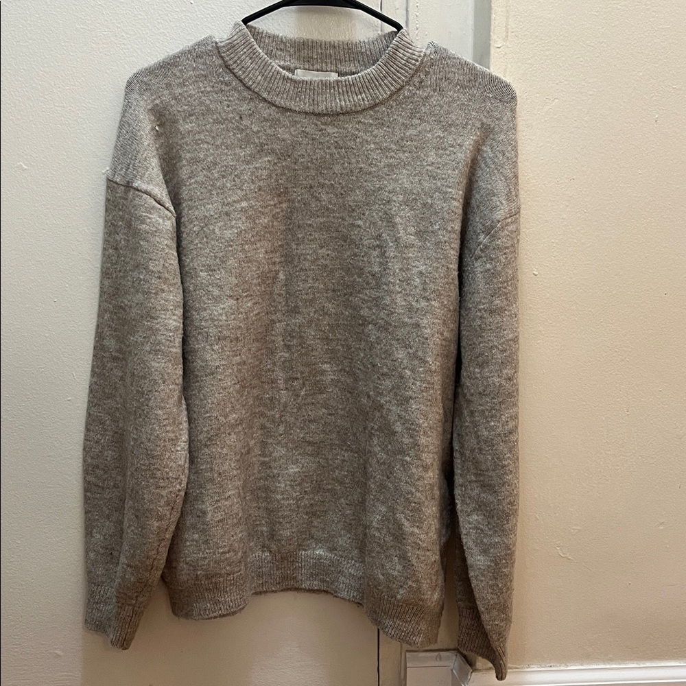 H&M Women's Gray Maternity Sweater